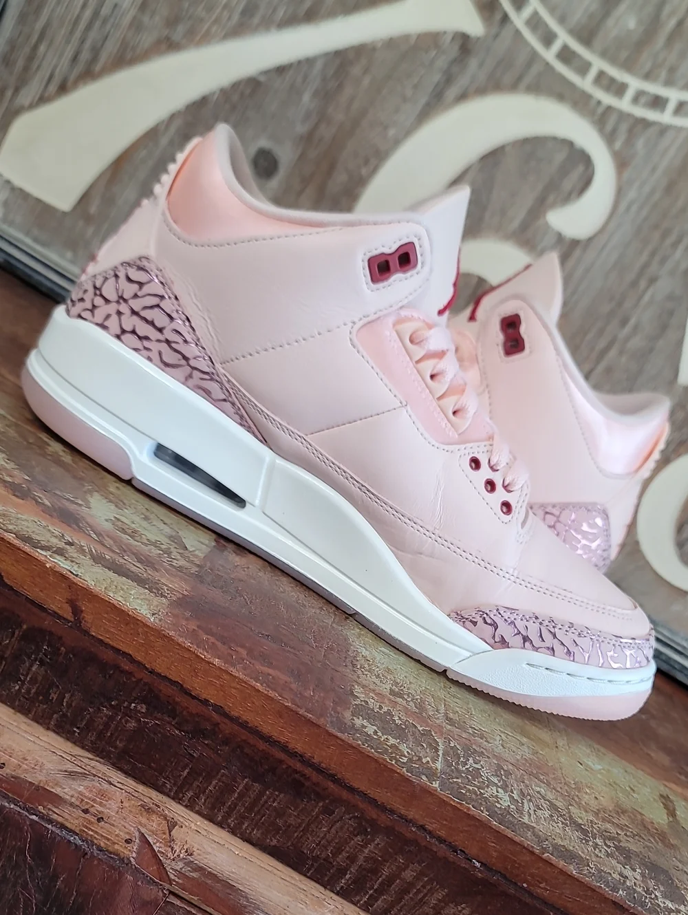 Jordan smooth light